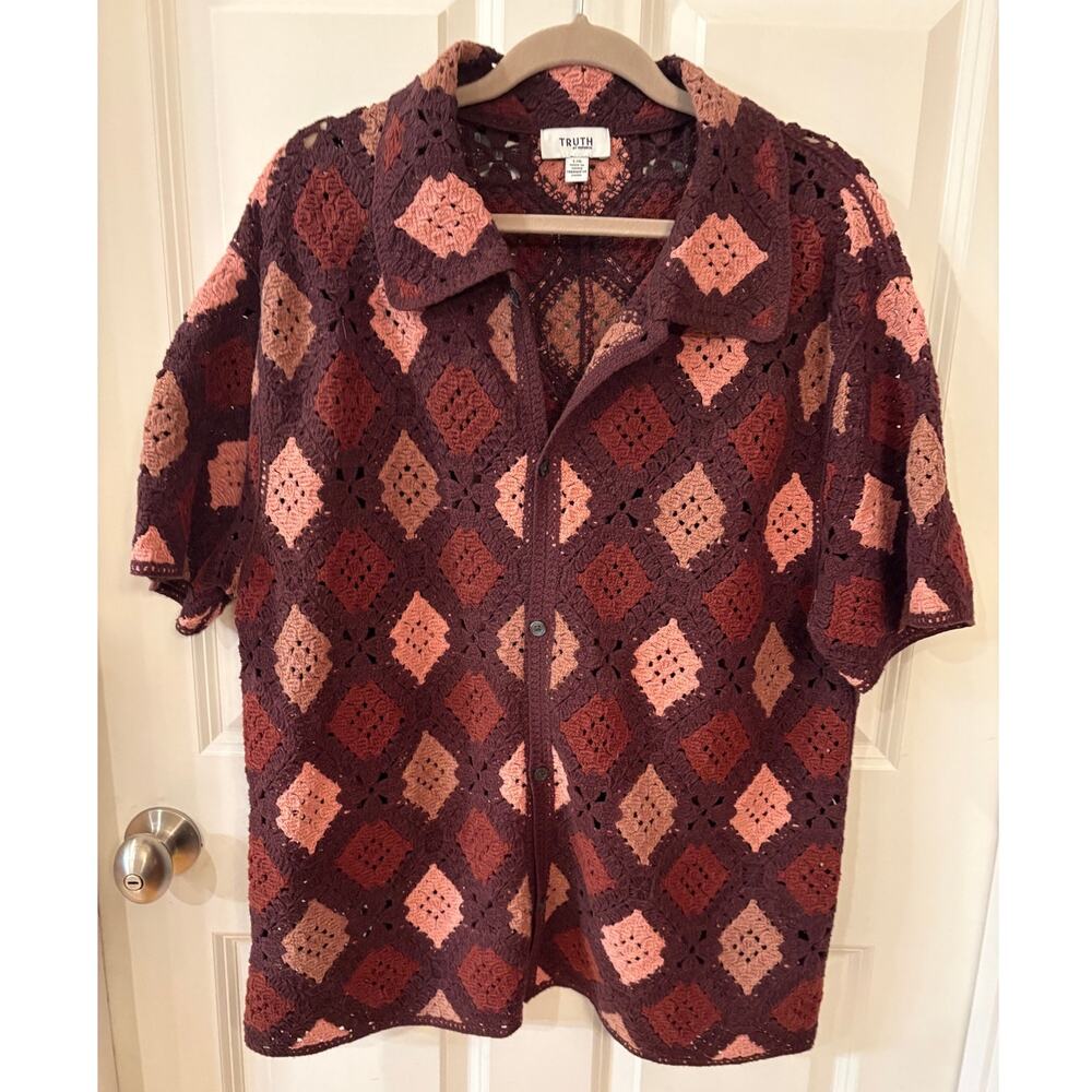 Crocheted Diamond Pattern Button Up Short Sleeve Sweater Size L